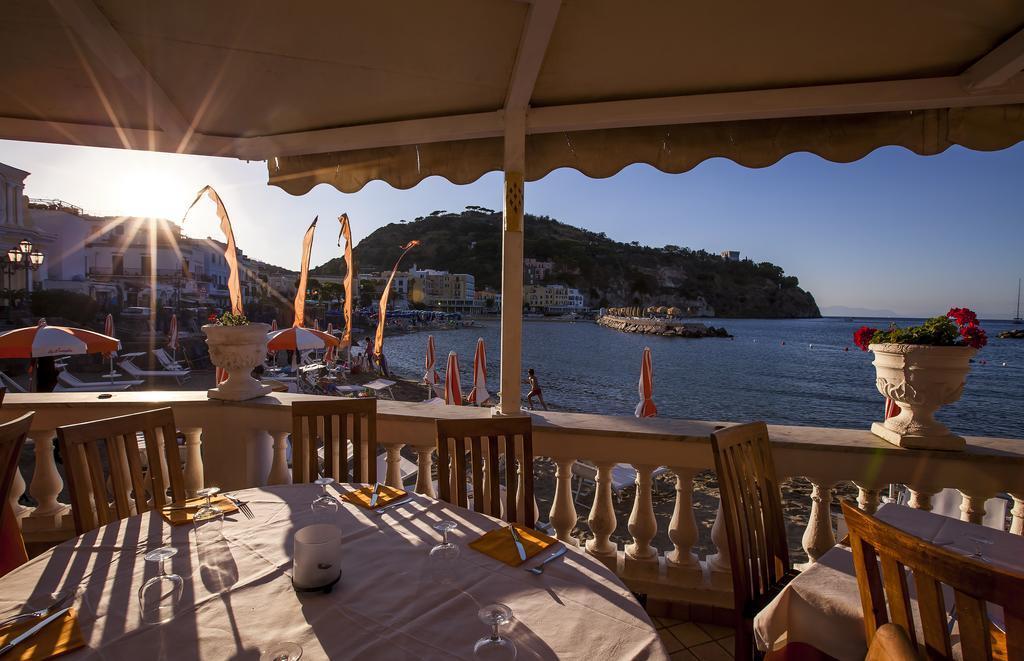 Hotel La Sirenella Lacco Ameno  Екстер'єр фото