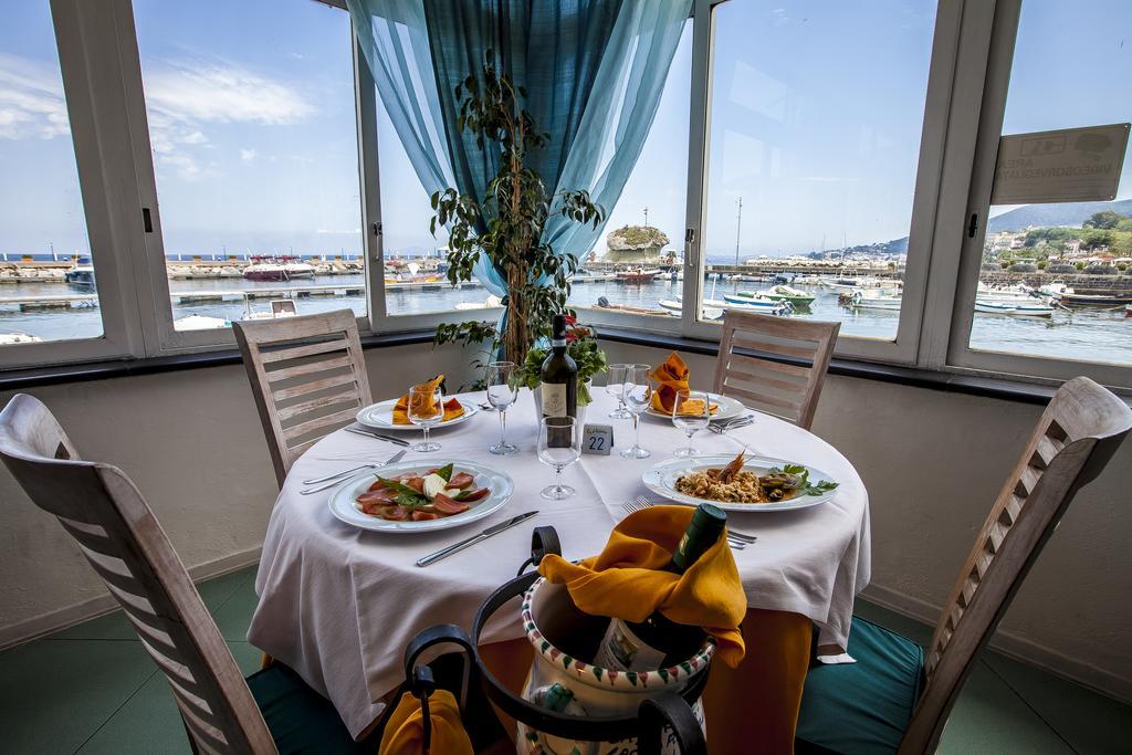 Hotel La Sirenella Lacco Ameno  Екстер'єр фото